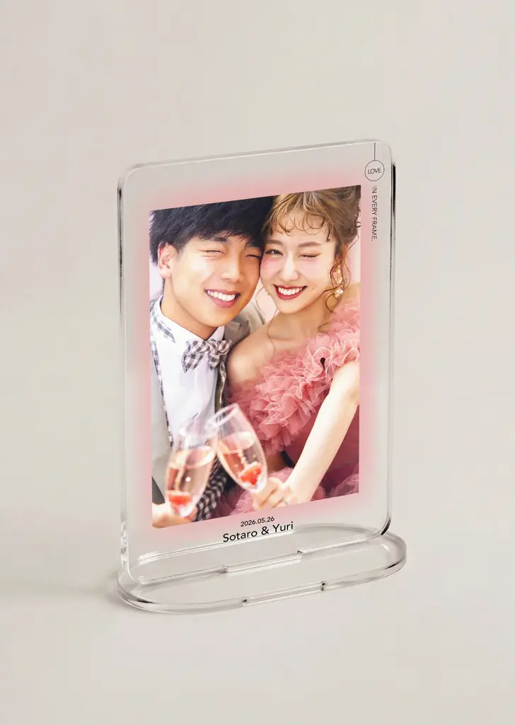 愛しさも、抜け感も、ここに。置くだけで完成する、私だけの透明なミュージアム。アクリルスタンド「CLESTA（クリスタ）」新発売。 画像 5