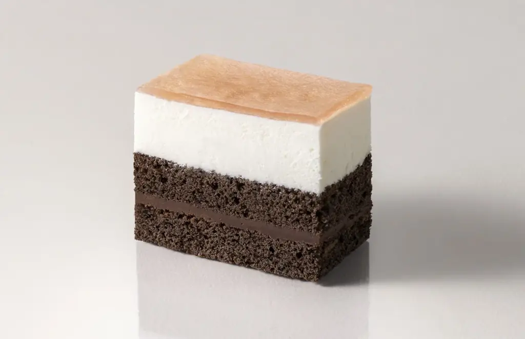 濃厚でリッチな味わいのケーキが2種類新登場！「ゴディバ ショコラ チーズケーキ」、「ショコラオランジュ」 画像 4