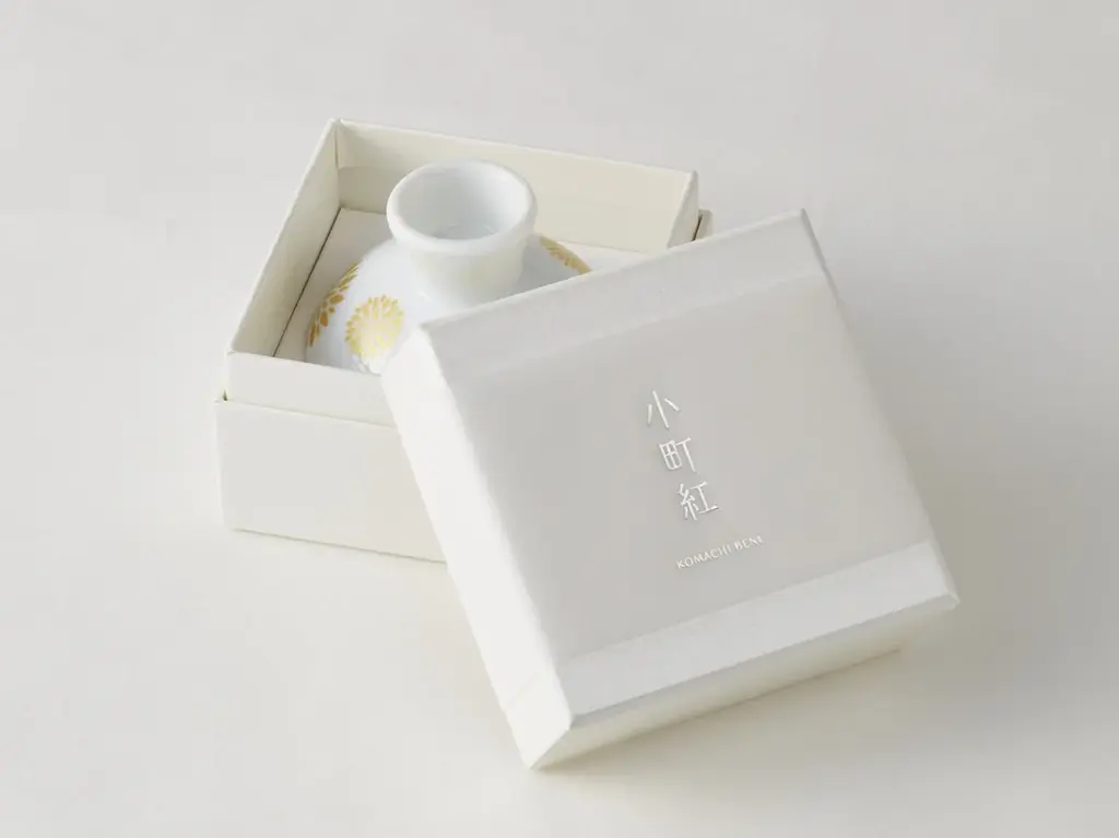 夏の訪れを告げる「紅花」をモチーフにしたお猪口型コスメ「小町紅 咲季」を2026年6月5日に発売 画像 5