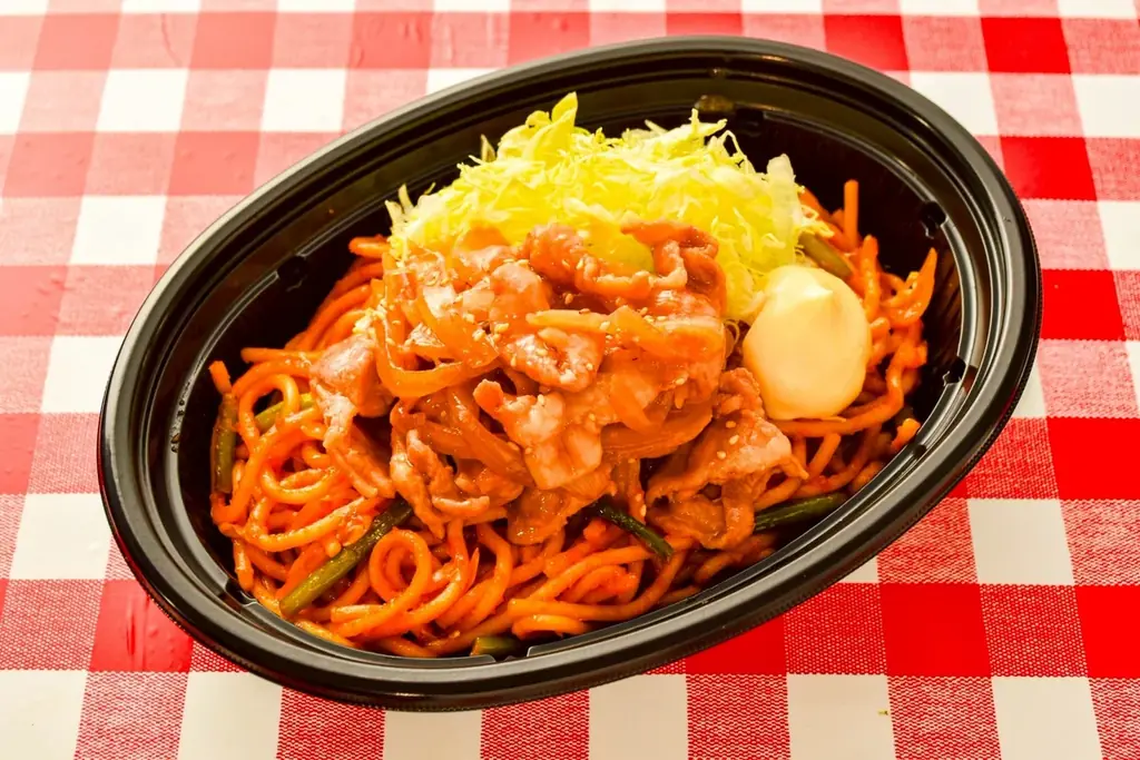 日本が誇る国民食がスタミナを絆に合体！期間限定メニュー「スタミナ生姜焼きナポ」を4月16日（木）に発売 画像 4