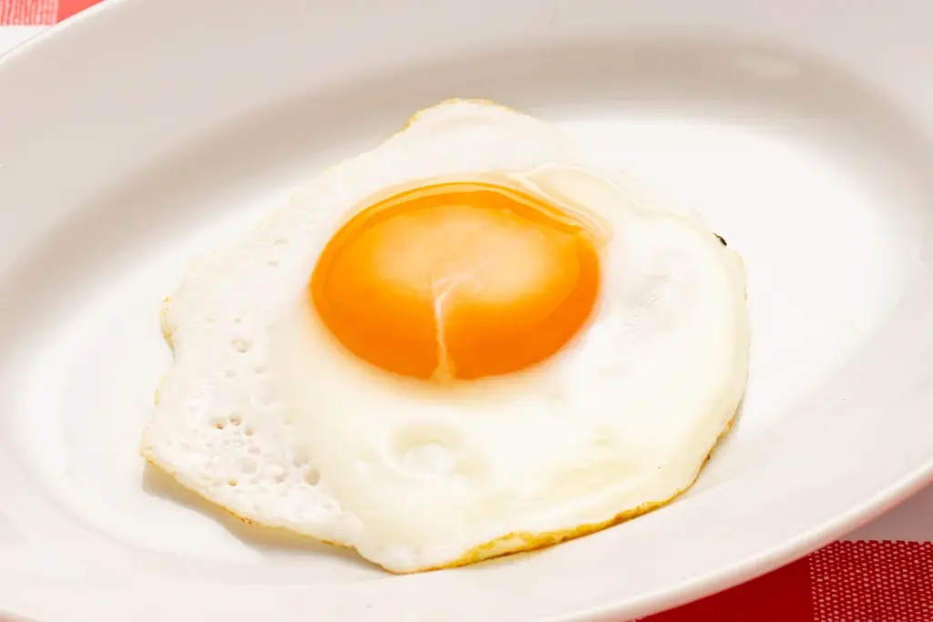 日本が誇る国民食がスタミナを絆に合体！期間限定メニュー「スタミナ生姜焼きナポ」を4月16日（木）に発売 画像 5