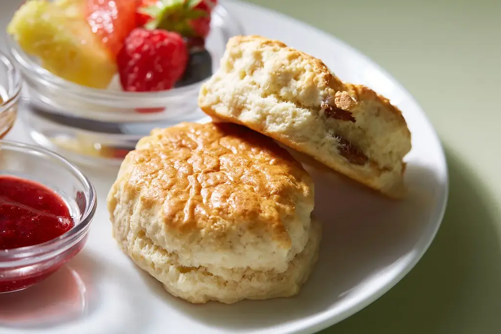 【水戸プラザホテル】新緑を味わう贅沢。抹茶やピスタチオなど、グリーンカラーに染まる爽やかなアフタヌーンティーが登場！ 画像 9