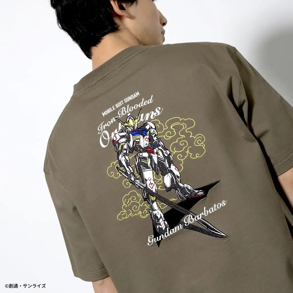 『機動戦士ガンダム 鉄血のオルフェンズ』より大胆なグラフィックを刺繍で表現したTシャツの新作が登場！ 画像 4