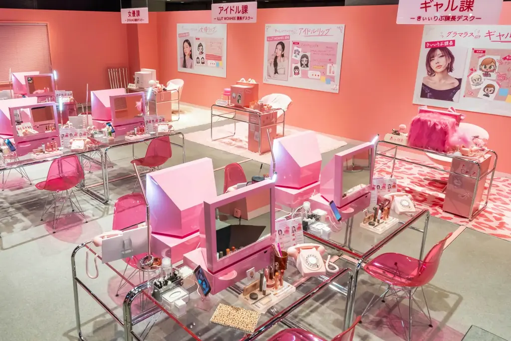 【イベントレポート】ILLIT WONHEEがrom&ndモデルとして初登壇！ロムアンド商事 アイドル課の“課長”としてオフィスルックで新作リップオイルをプレゼン！？ 画像 4