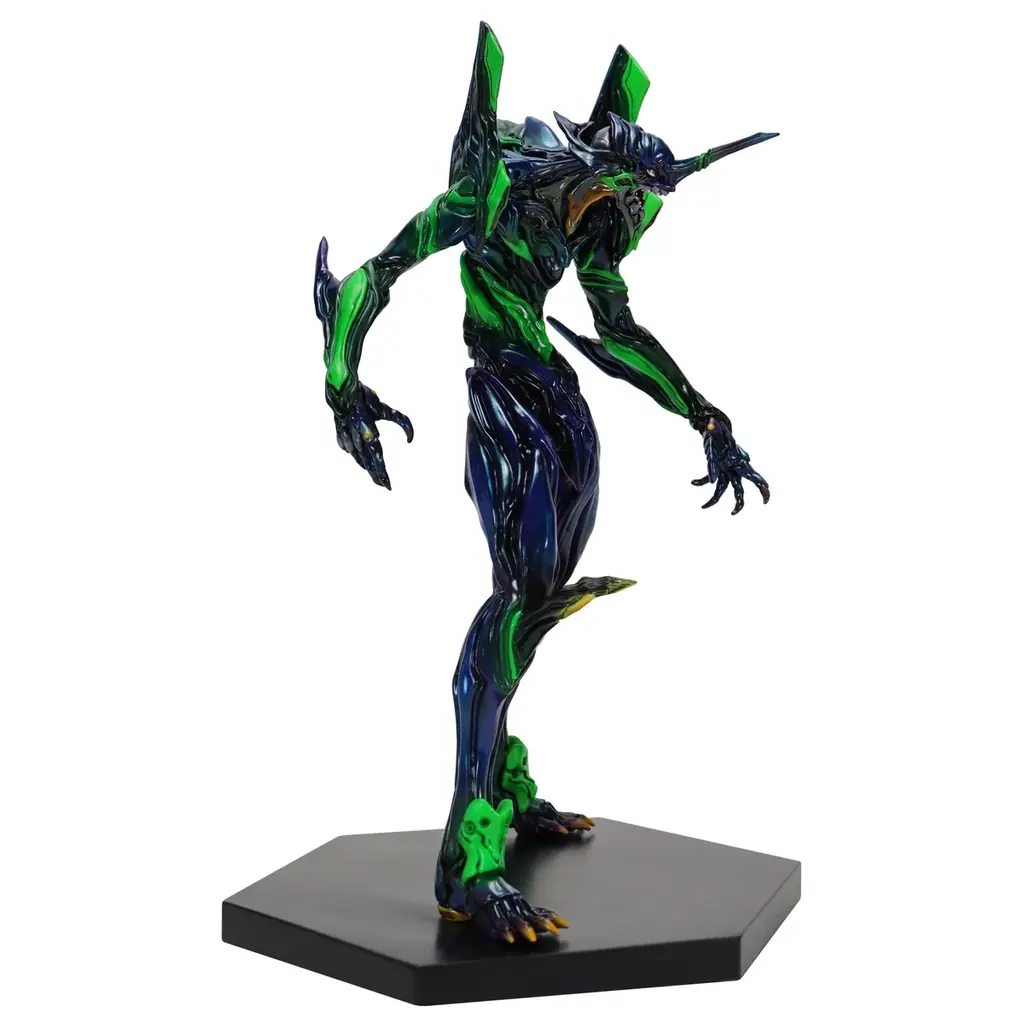 『ヱヴァンゲリヲン 新劇場版』に登場する、『エヴァンゲリオン初号機』が、造型作家 Yoshi.氏デザインのハイクオリティフィギュアとして、夜の街で戦闘するシーンをイメージした限定カラーで登場！ 画像 6