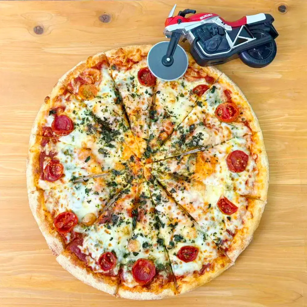 SUZUKI KATANA型 「ピザカッターナ」が「名古屋モータサイクルショー」で展示・販売！ 画像 3