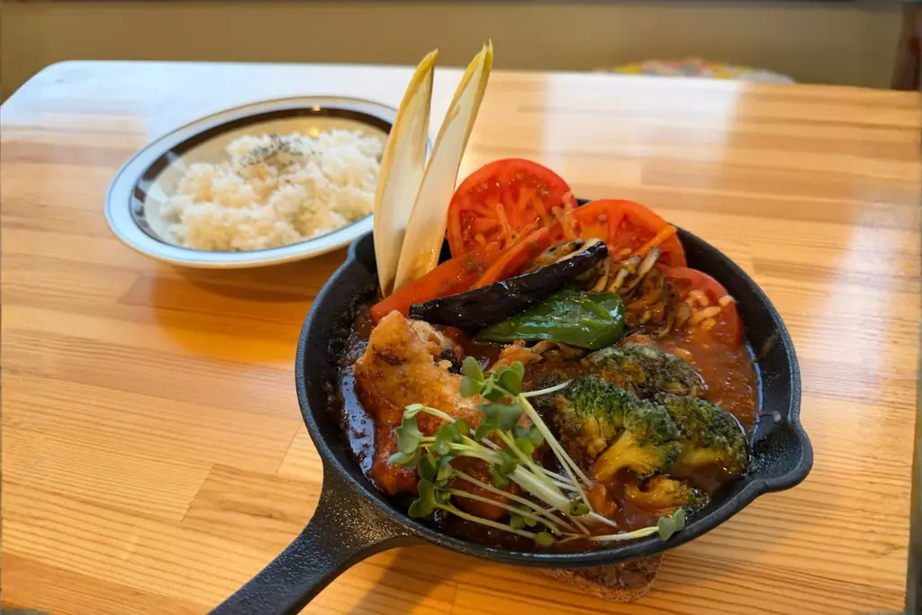 農業の「最高到達点」へ。115年続く農家5代目が、素材の力を120%引き出すために辿り着いた、究極のスープカレー店。｜北斗市白石農園株式会社 画像 3