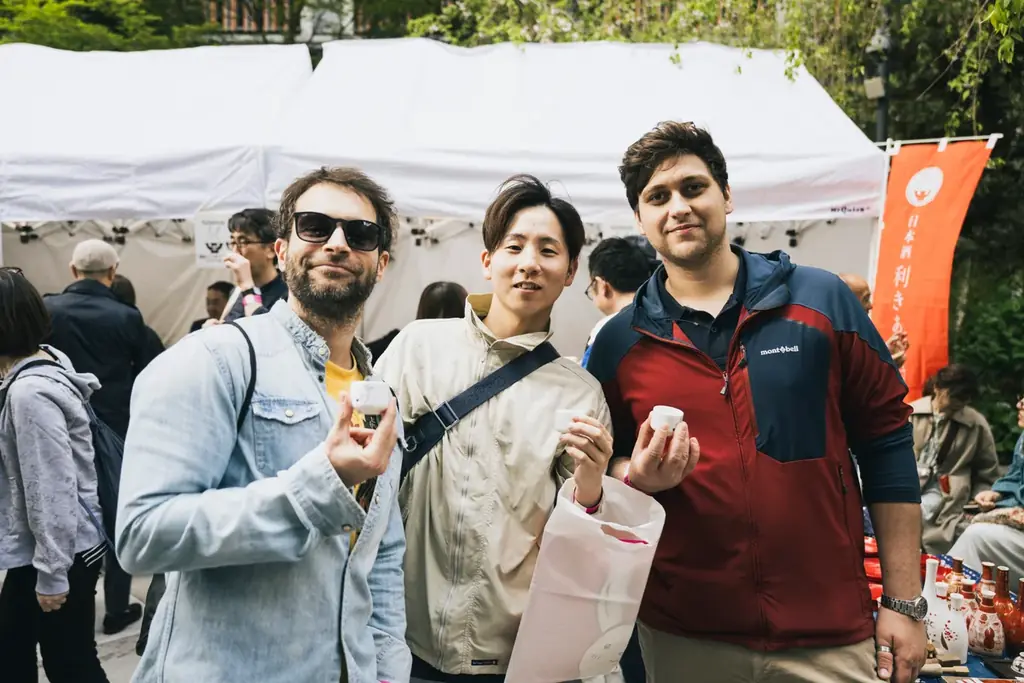 東京・日本橋エリアで、全国約50蔵の日本酒が味わえる“利き酒イベント”4月25日開催。ここ数年は約7,000名を動員し、今春で10回目の開催！フード販売、物販、イベント等が盛りだくさん。 画像 17