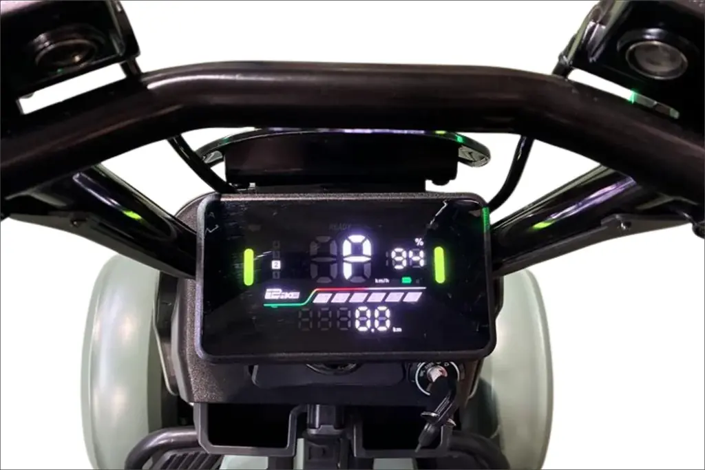 【ついに情報解禁】ブレイズ、「特定小型原動機付自転車」区分で当社初の4輪モデル「BLAZE e-CARGO（ブレイズ イーカーゴ）」を発売！ 画像 6