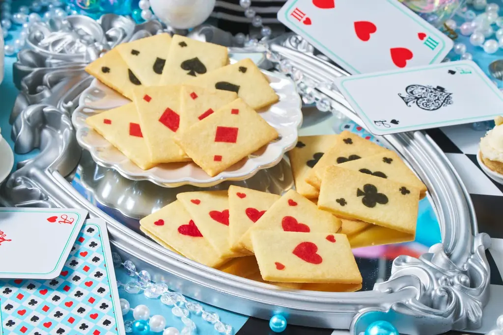 【ダブルツリーbyヒルトン沖縄北谷リゾート】ランチ＆スイーツビュッフェ『アリスと不思議なブルーオーシャン～海底時計が刻むもうひとつの物語～』 画像 7