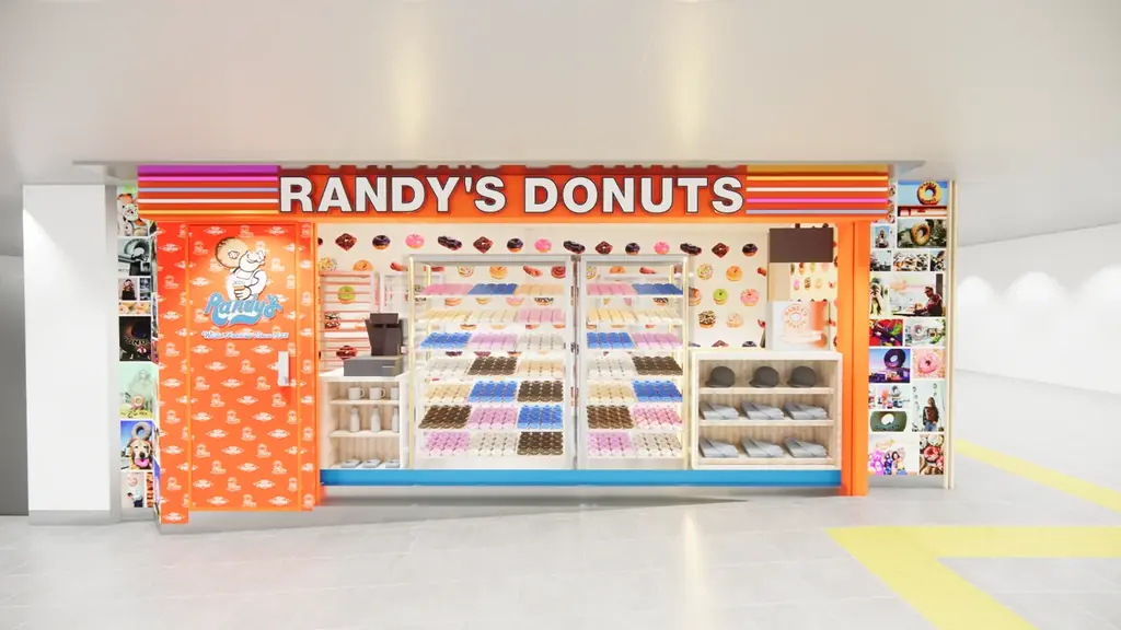 ロサンゼルスで大人気のドーナツショップ「ランディーズドーナツ」 日本初上陸1周年記念！日本限定商品が再登場！『ストロベリーチョコレートテキサス』『LAブルーカスタードクリーム レイズド』 画像 18