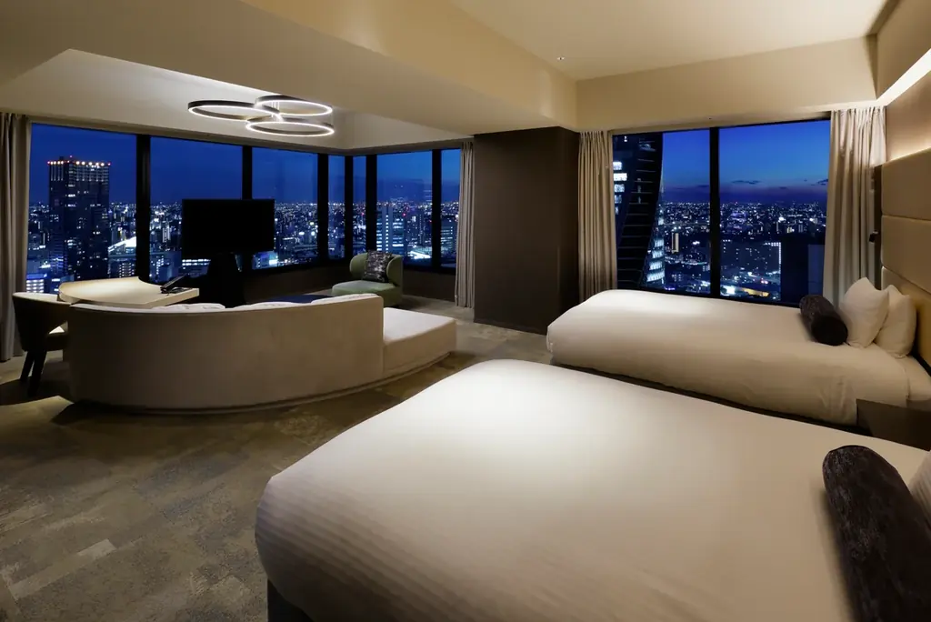 名駅徒歩5分、地上80mの絶景レストランで楽しむ初夏のご褒美！　　とろける宮崎県産マンゴー×抹茶の贅沢アフタヌーンティー 画像 6