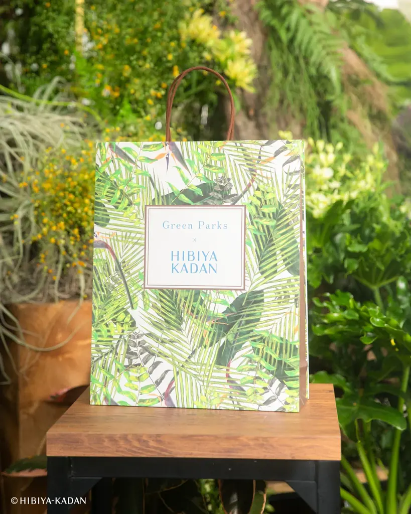 【Green Parks】人気フラワーショップ「日比谷花壇」と初のコラボレーション！リゾート感漂うボタニカル柄の特別なアイテムを4月24日(金)に発売 画像 8