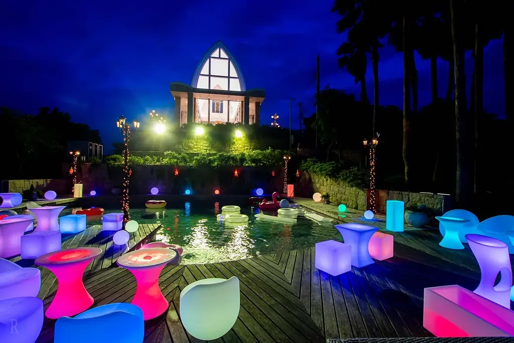 【1泊3食付で18,000円台〜】関西最大級のオールインクルーシブグランピング〈カリコリゾート淡路島〉で『熟成肉ダイニング誕生記念プラン』を販売開始。さらに期間限定で「縁日」毎日開催！ 画像 16