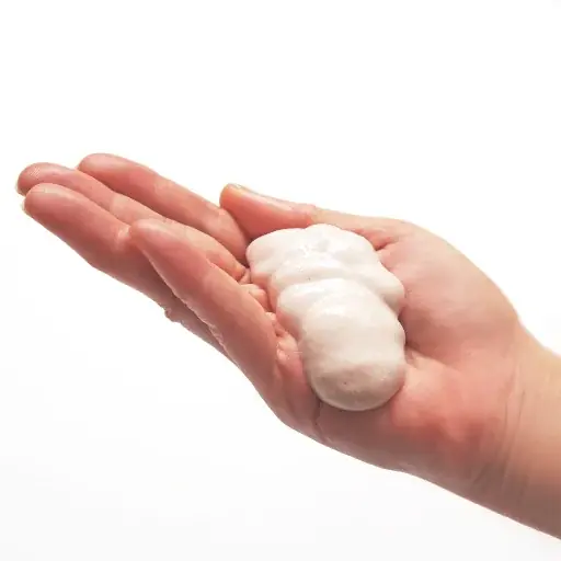 毛穴ケア×うるおいケアを同時に。 “乾かないクレイパック”という新発想 高濃度炭酸*×国産クレイ**の「ダブルクリアマスク」数量限定発売 画像 3