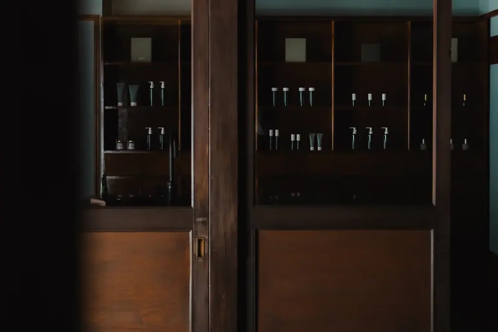 2026年4月25日（土）、OSAJI（オサジ）のグローバルコンセプトストア「お匙 京都（オサジ キョウト）」が、化粧品・食・香りを通し“暮らしの処方”を提案する複合型ストアとして、京都に誕生。 画像 2