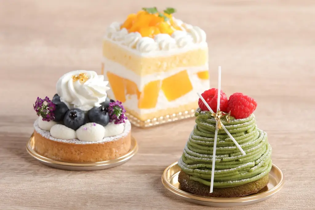 【シェラトン都ホテル大阪】抹茶×マンゴー×ベリーが奏でる甘美なハーモニー「初夏のスイーツ＆パン」販売 画像 1