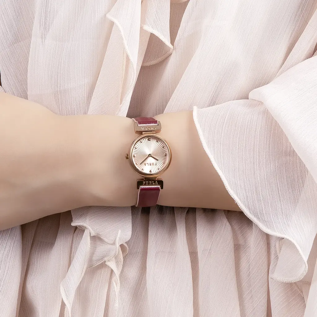 くるりと回して瞬時にカラーチェンジが可能なFURLA（フルラ）の新作時計『FURLA TWIST（フルラ ツイスト）』4型が、4月17日（金）に発売。 画像 8