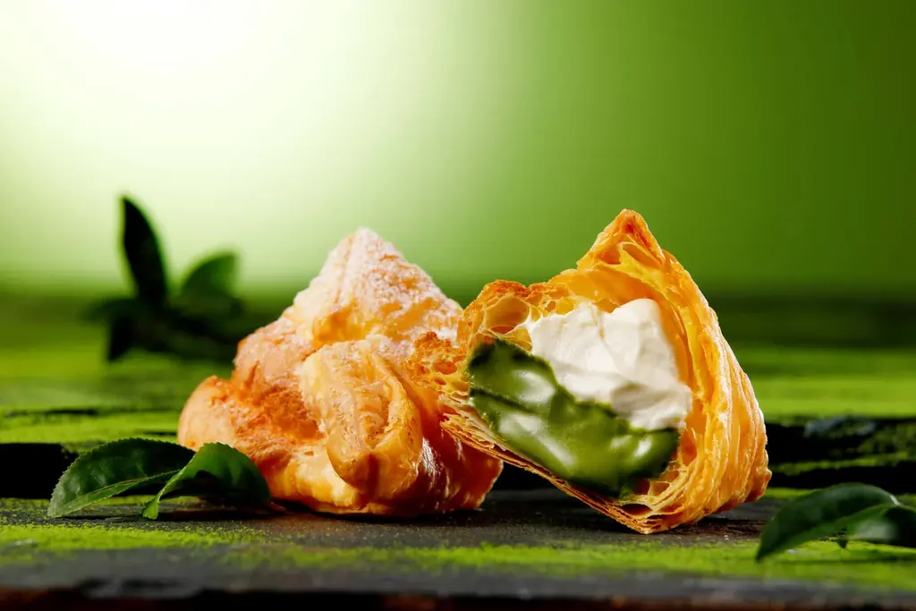 ＜秋葉原店限定＞宇治抹茶の苦みとミルクのまろやかさが重なる。【東京ミルクチーズ工場 Cow Cow Kitchen】より『ミルクパイ 宇治抹茶』を4月17日（金）に発売いたします！ 画像 1