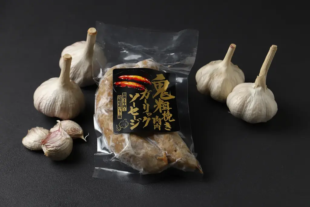 お酒専用ガーリックソーセージ「鬼粗挽き肉肉ガーリックソーセージ」を販売開始 画像 2