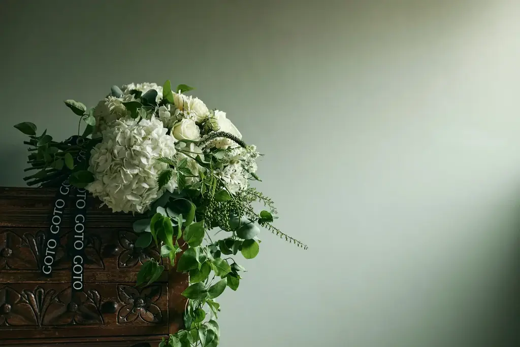 日本酒MINAKIとゴトウフローリストが贈る、2026年母の日のための特別なフラワーギフトを限定販売 画像 6