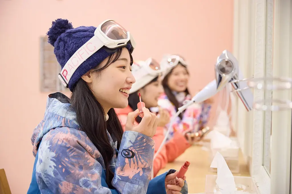 【開業５６年目！史上初の売上高２０億円を突破！！】「西日本最速・最長の１５０日間営業」の関西最大級のスキー場「グランスノー奥伊吹」！来シーズンは１１月１３日～４月１１日までの５ヵ月間オープンが決定！！ 画像 12