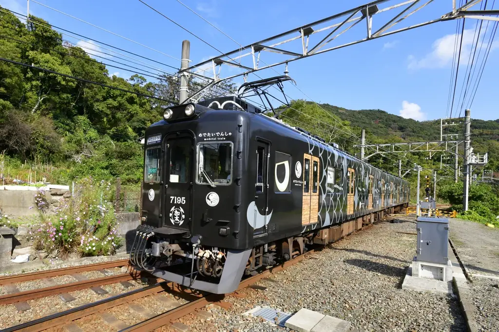 地元・和歌山市で愛される観光列車が“めでたい”10周年！10年分のありが10（とう）を込めて「めでたいでんしゃ運行開始10周年イベント」を開催 画像 4