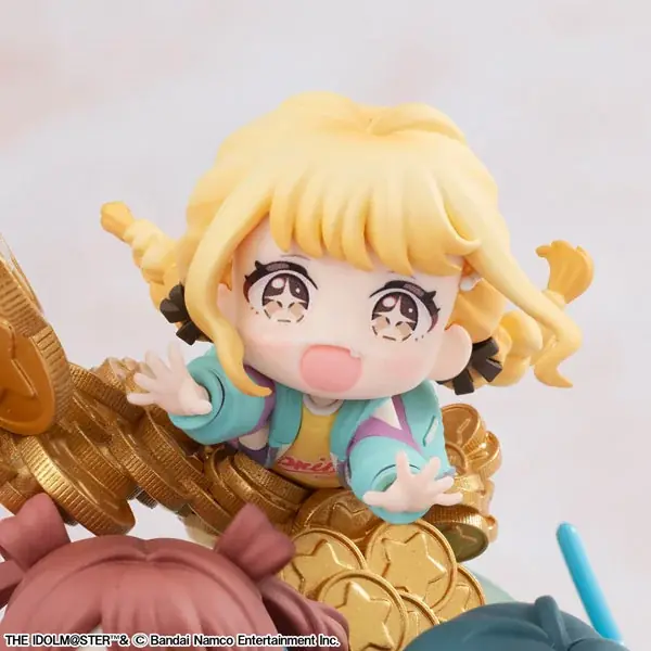 『学園アイドルマスター』より、「花海咲季」「月村手毬」「藤田ことね」の3人がディフォルメフィギュアで登場。 画像 13