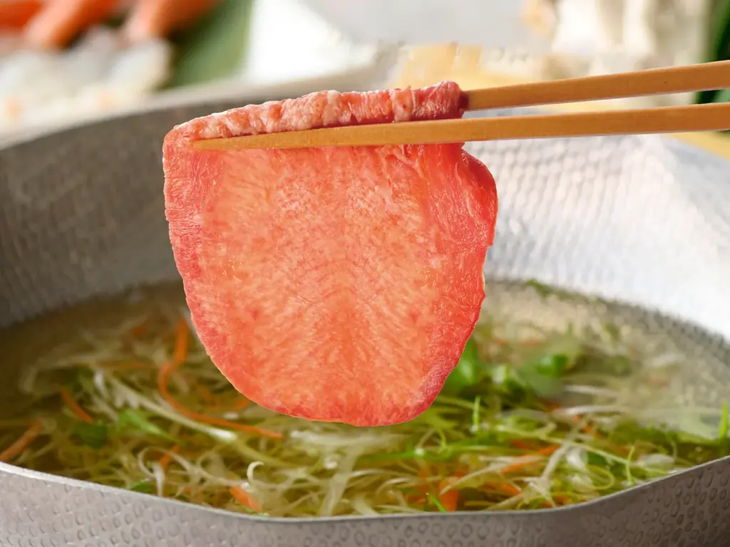 【一人鍋しゃぶしゃぶ すうぷ 静岡パルコ】『牛たん』×『生海老』の贅沢共演！4/16㈭より「牛たんと生海老しゃぶしゃぶ」を数量限定でご提供！肉と海鮮の旨みを”食べ放題”でご堪能ください！ 画像 4