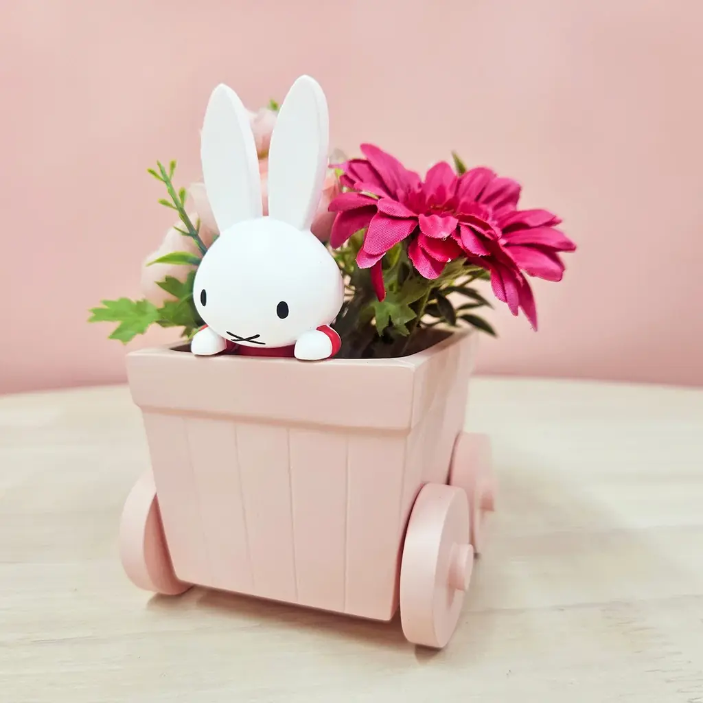 人気絵本ミッフィーのお花屋さん「フラワーミッフィー」にて2026年4月24日(金)より、母の日のギフトにおすすめなプランターや家族でおそろいにできるタンブラーなど新商品が順次登場！ 画像 7