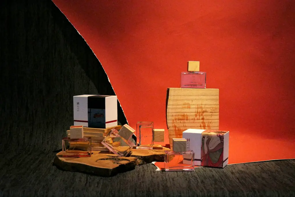 〈破天荒〉より浮世絵着想の数量限定香水「浪速」発売。携帯に便利な30mLサイズも新登場。4月29日（水・祝）より阪急うめだ本店で先行発売・イベント開催。 画像 13