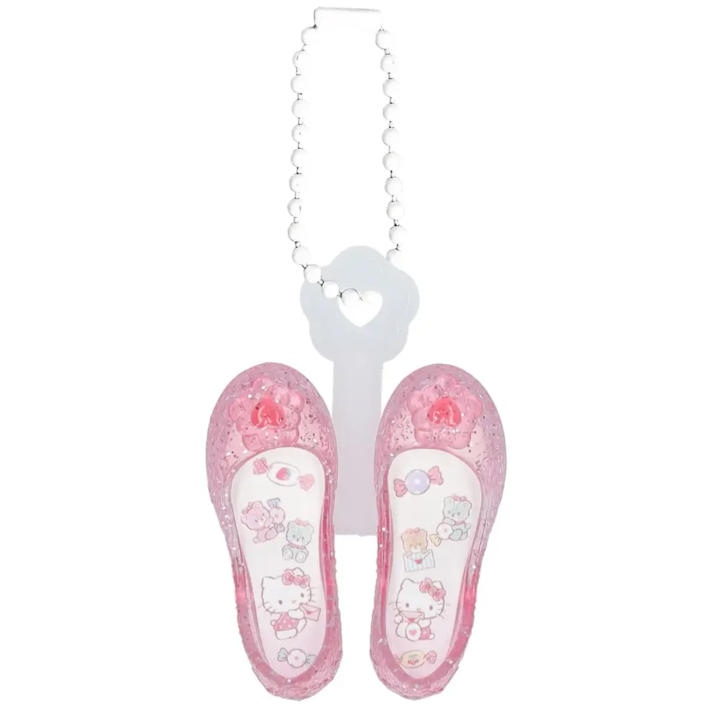 幼少期に憧れた気持ちを思い出す、サンリオキャラクターズデザインのミニチュアサイズのキッズサンダルが、2026年4月下旬より順次全国のカプセルトイ自販機に登場！ 画像 7