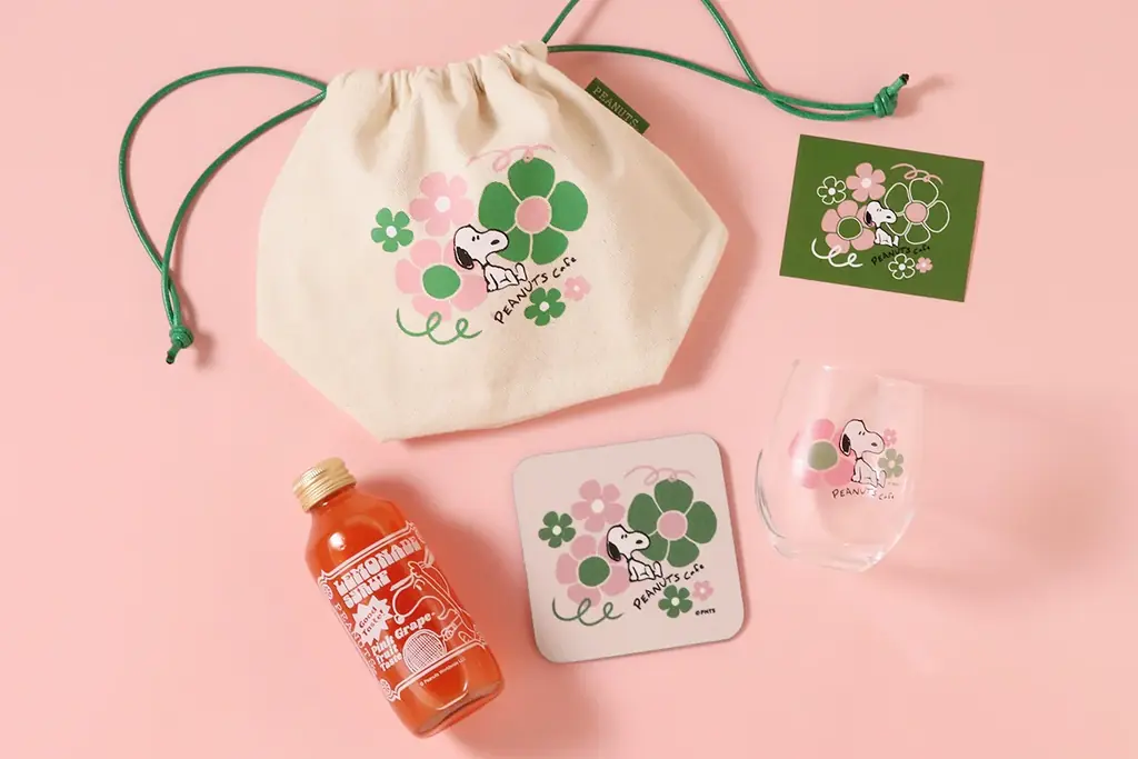 PEANUTS Cafe｜【数量限定】“母の日”やギフトにもおすすめ◎4月22日(水)よりスヌーピーのアソートポーチが登場！ 画像 2