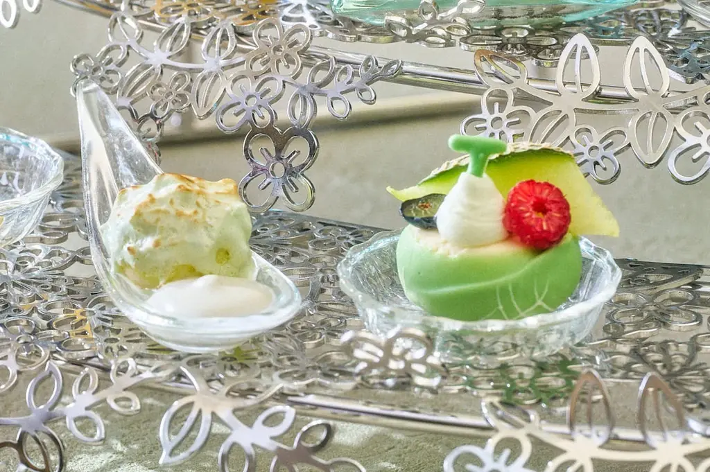 【ヒルトン東京お台場】旬のマンゴーとみずみずしいメロンを多彩な味わいで楽しむ　「マンゴー・メロン アフタヌーンティー」期間限定で登場 画像 3