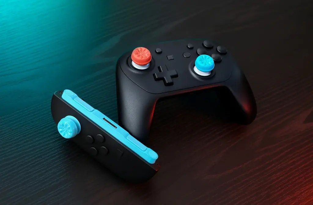 元祖フリーク「KontrolFreek」より、Switch 2向けサムグリップ「No-Slip Thumb Grips™ for Switch 2 – Galaxy Edition」を発表 画像 2