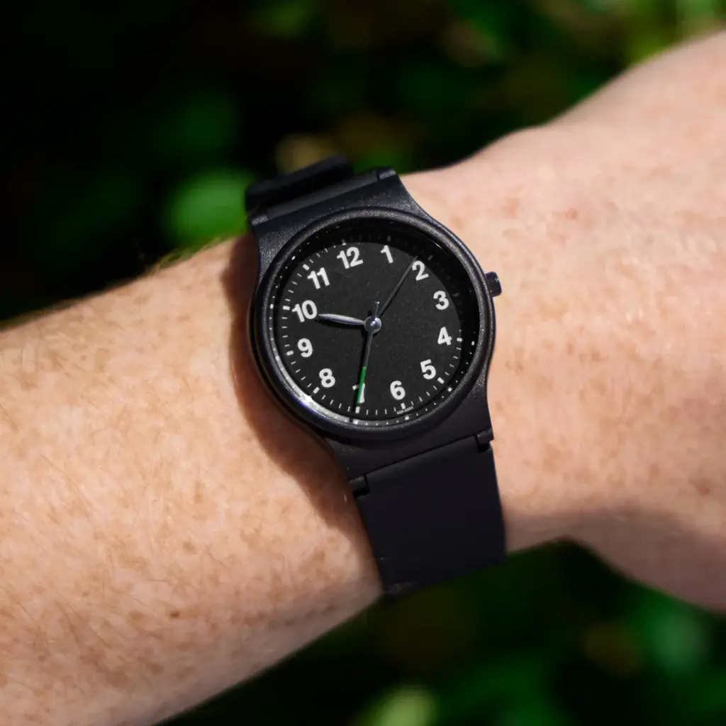 4/17発売｜ファミマ新作腕時計と機能アイテム