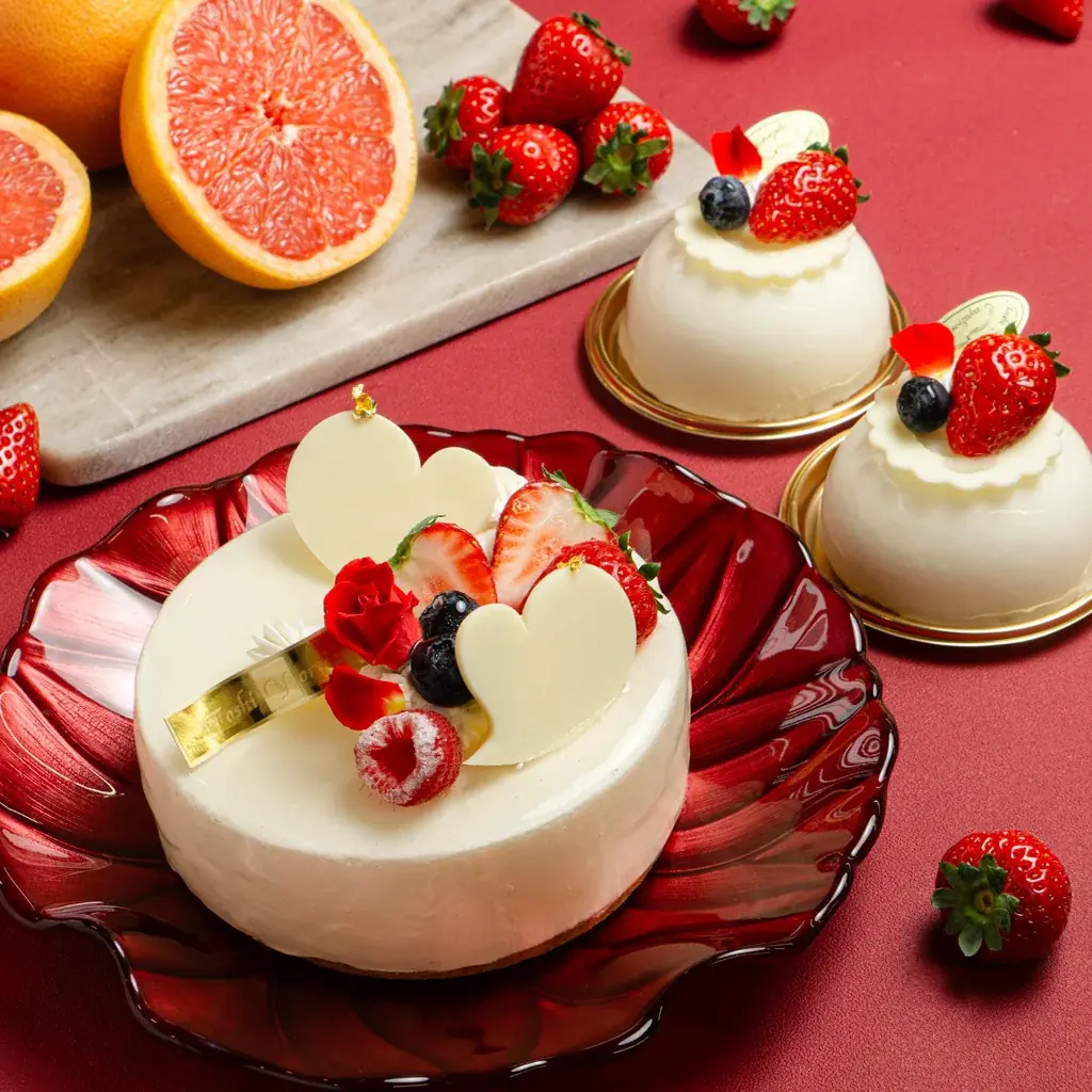 トシ・ヨロイヅカ新作ケーキ「ルル」母の日に爽やか贈り物