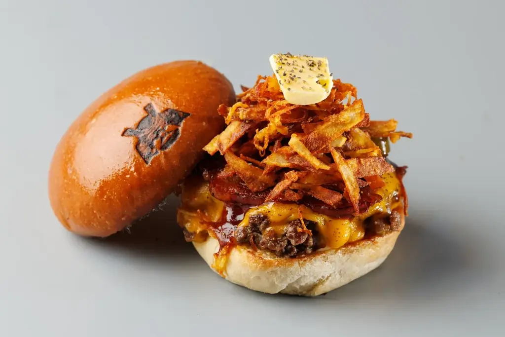 【4月17日から発売】SHOGUN BURGERから背徳感を楽しむ新作バーガー登場 画像 2