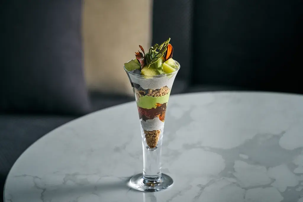 【フェアモント東京】“メロンと日本茶”の爽やかなハーモニーが初夏の訪れを彩る、２種のアフタヌーンティーを4月27日（月）より提供 画像 3