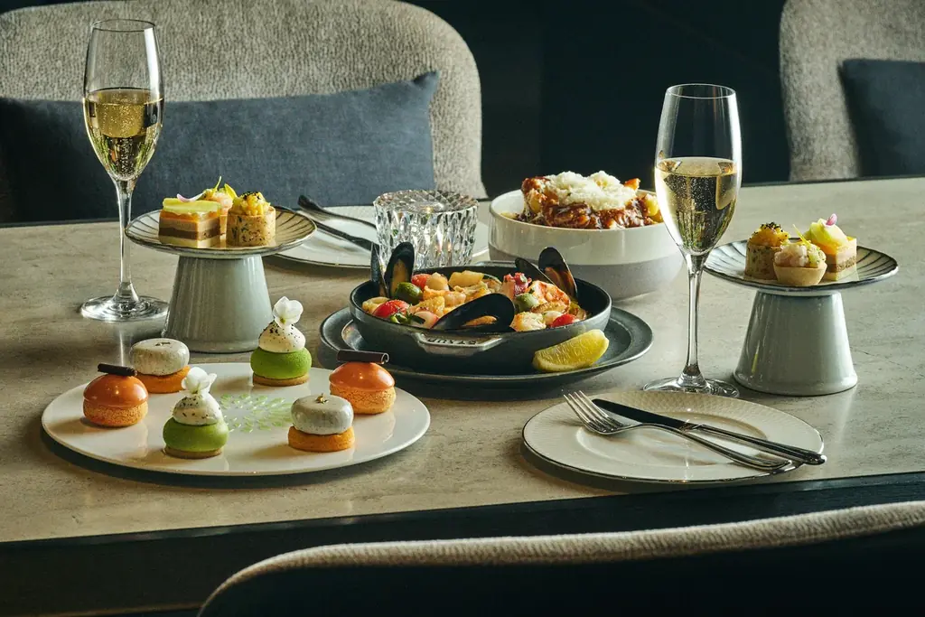 【フェアモント東京】“メロンと日本茶”の爽やかなハーモニーが初夏の訪れを彩る、２種のアフタヌーンティーを4月27日（月）より提供 画像 4