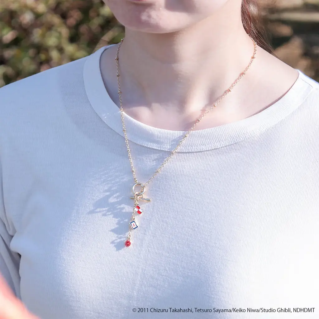 全国の「ジブリがいっぱい どんぐり共和国」にて2026年4月25日(土)より、2011年公開のスタジオジブリ作品『コクリコ坂から』にフィーチャーした新商品7種を発売！ 画像 14