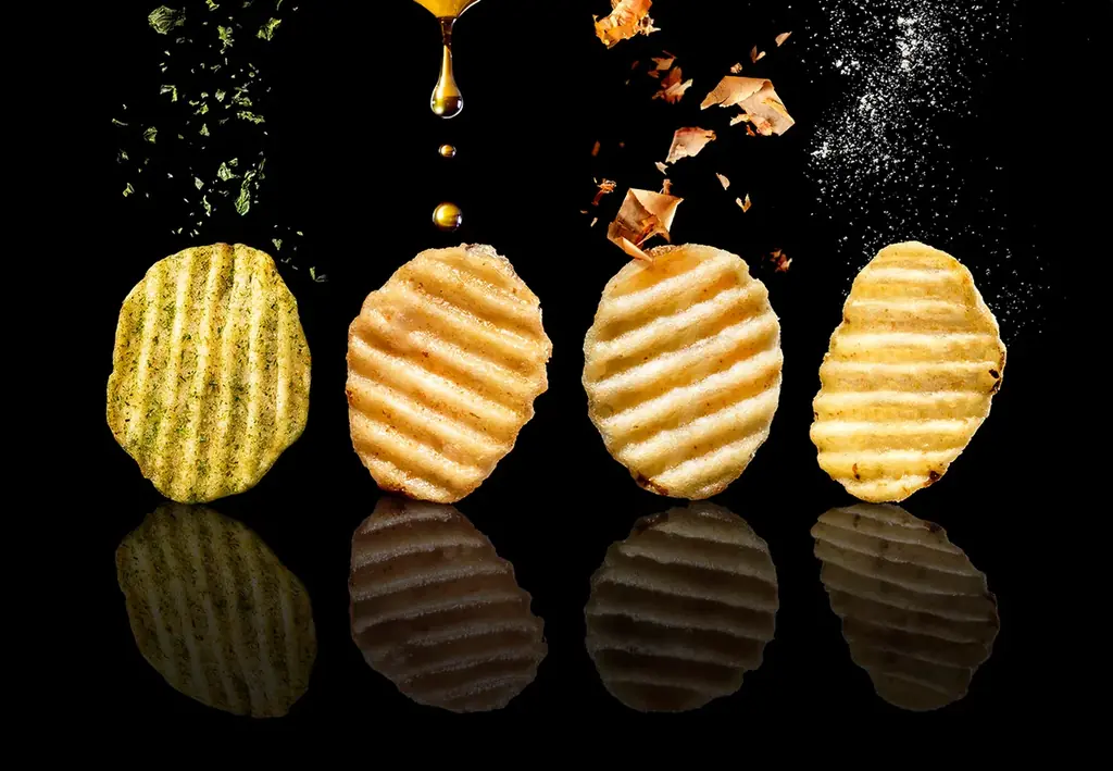 東京駅限定の進化系ポテトチップス「じゃがボルダ」から、⾹り⾼い“すじ青のり”と、“あおさ”がたっぷりの『⿓宮のり味』新発売【Calbee＋×東京ばな奈】 画像 2