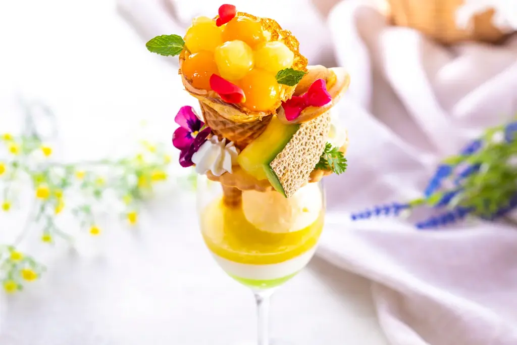 5月7日開始　リーガロイヤル京都のメロンブーケパフェ