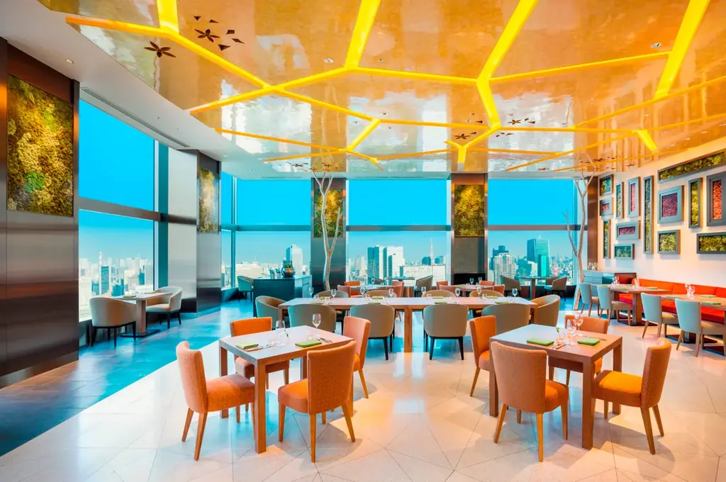 母の日や新生活のお祝いにもおすすめのスイーツ ローズのブーケをテーマにした季節のパフェを販売 ザ・プリンスギャラリー 東京紀尾井町 画像 4