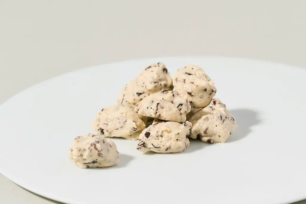 Minimal、最短1分で完売の“幻のクッキー缶”が期間限定で増産決定。チョコレート専門店だからこそ実現した、カカオを丸ごと味わい尽くす、多彩な6種のクッキー缶。 画像 9