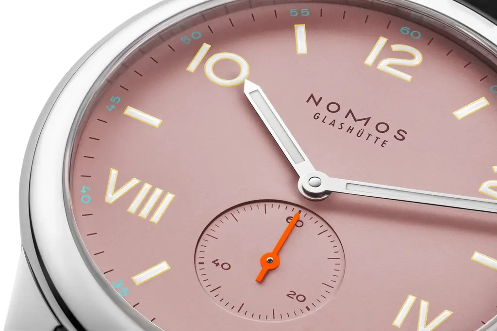 ドイツ時計ブランド「NOMOS GLASHÜTTE /ノモス グラスヒュッテ 」人気の定番モデル「クラブキャンパス」に春を彩る新カラー・フルローズとオールオリーブが登場 画像 4