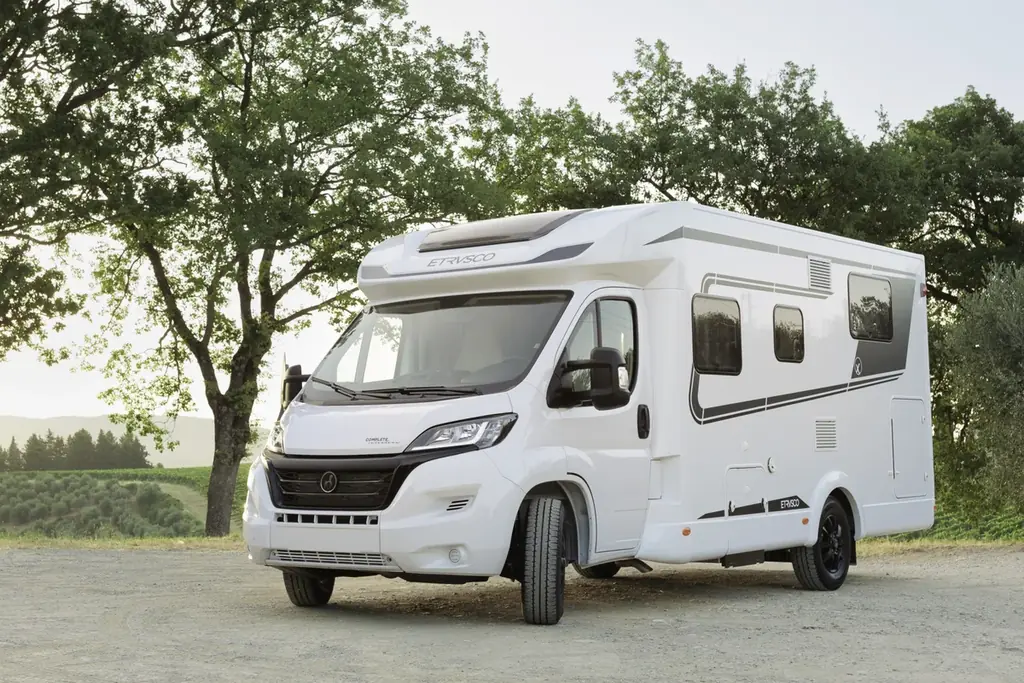 【メルセデスベース・キャンピングカー】試乗体験会＆希少モデル追加展示決定｜「Motorhome Collection」最新情報〈第二弾〉 画像 13