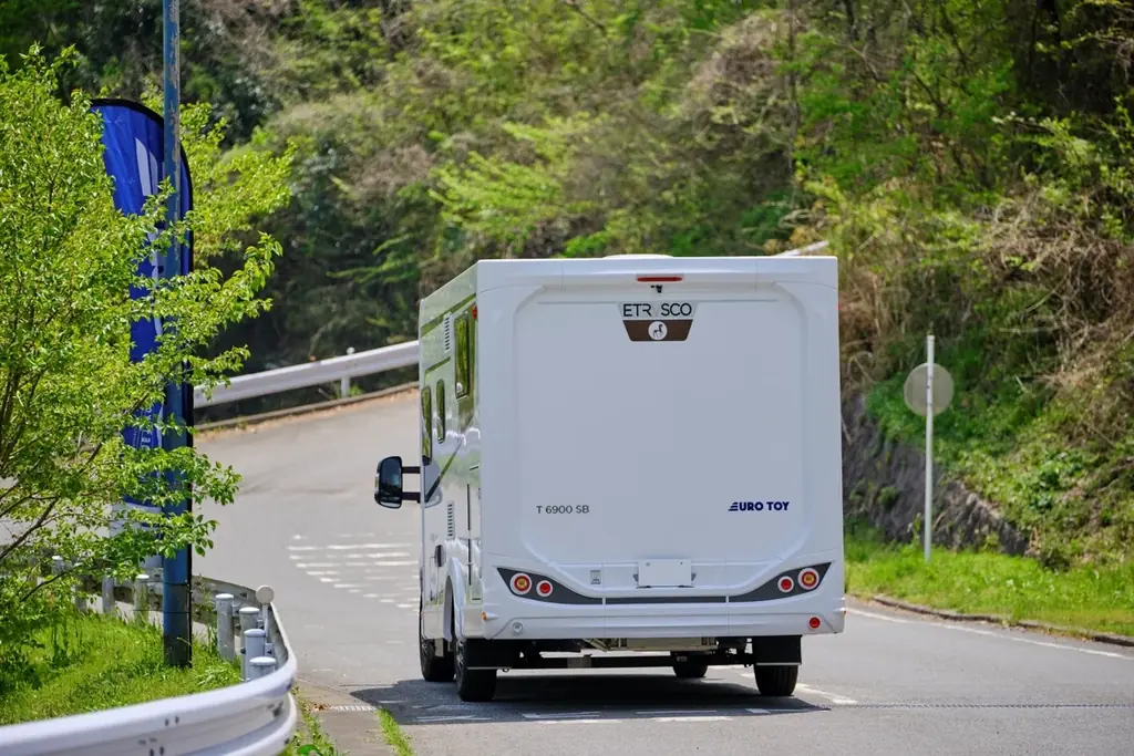 【メルセデスベース・キャンピングカー】試乗体験会＆希少モデル追加展示決定｜「Motorhome Collection」最新情報〈第二弾〉 画像 4