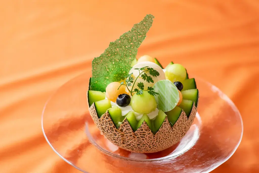 この季節だけの旬のご褒美。5つの味わいを、贅沢に食べ比べ！ジューシーなメロンづくしのスイーツが勢ぞろい 「メロンスイーツフェア」～小田急ホテルセンチュリーサザンタワー～ 画像 5