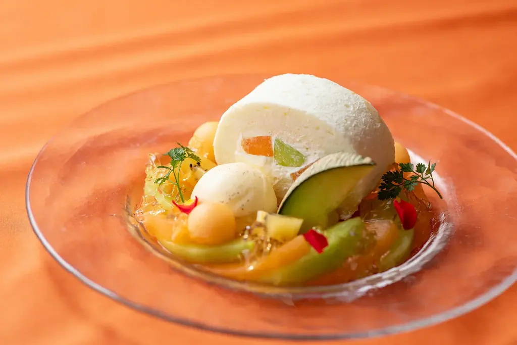 この季節だけの旬のご褒美。5つの味わいを、贅沢に食べ比べ！ジューシーなメロンづくしのスイーツが勢ぞろい 「メロンスイーツフェア」～小田急ホテルセンチュリーサザンタワー～ 画像 7